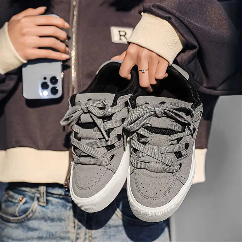 Men'S Fashion Over The Years - Sepatu bot krem wanita, dengan tali