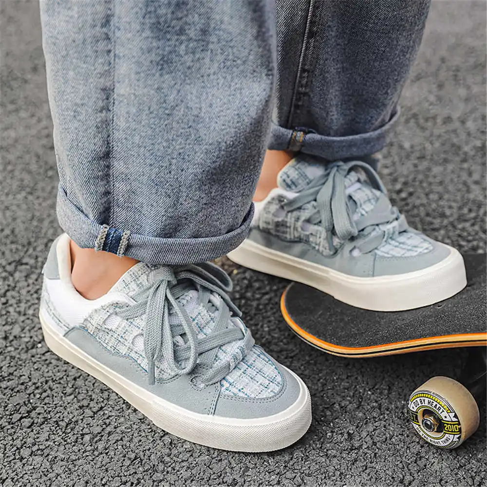 Sepatu bot krem wanita, dengan - Men'S Fashion Over The Years ulasan dan harga